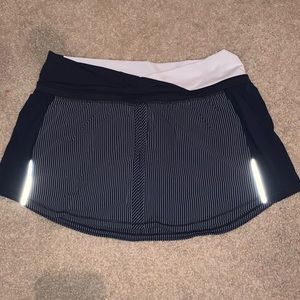 Lululemon tennis skirt size 6